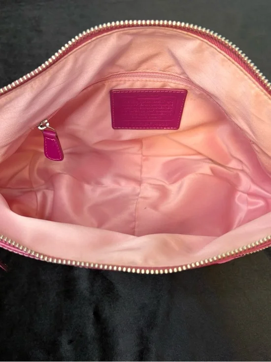 Coach Rare Laura Signature Canvas Leather Should Bag Vibrant Pink - Picture 10 of 16